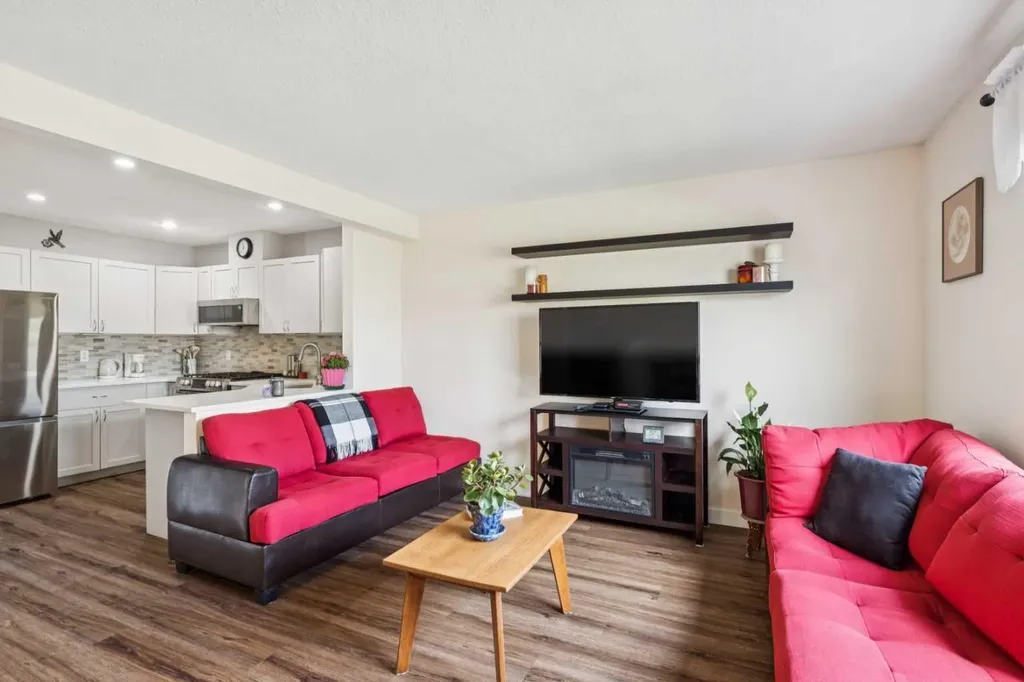 212 Bayside Point SW Airdrie AB T4B 2X6