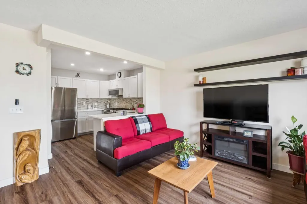 212 Bayside Point SW Airdrie AB T4B 2X6