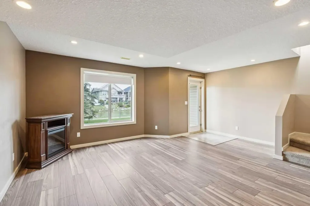 212 Bayside Point SW Airdrie AB T4B 2X6