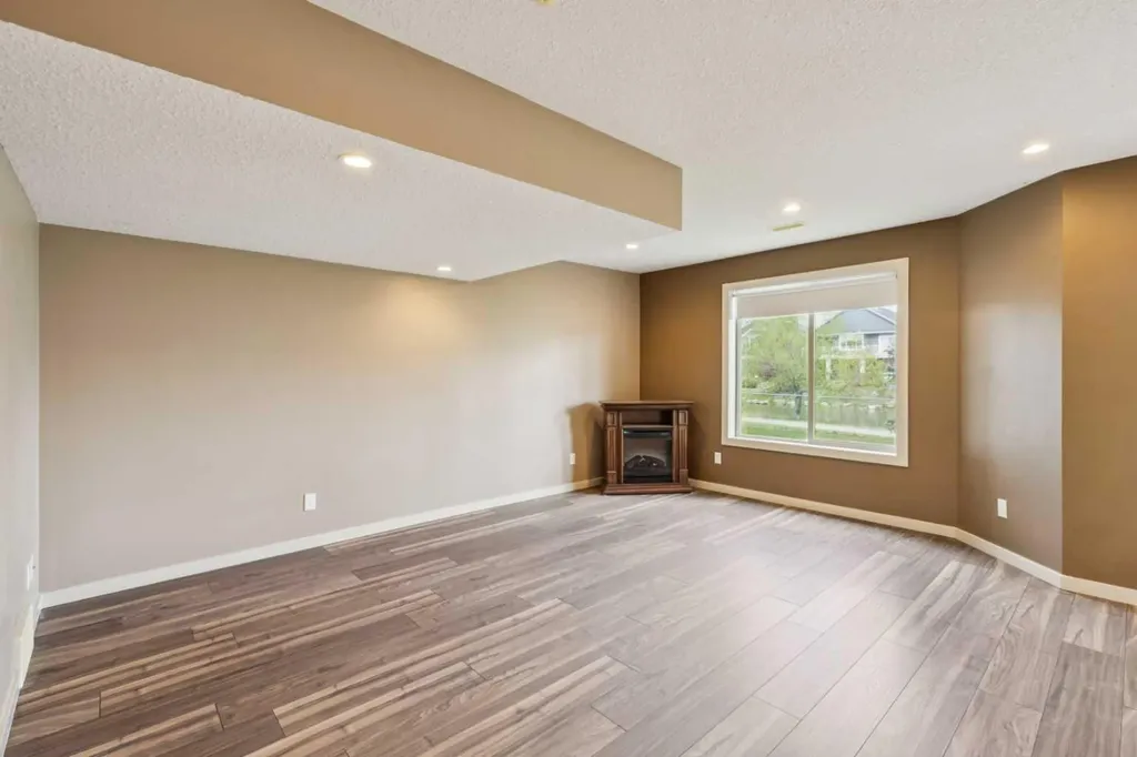 212 Bayside Point SW Airdrie AB T4B 2X6