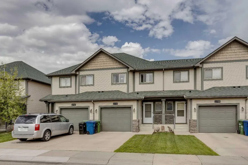 212 Bayside Point SW Airdrie AB T4B 2X6