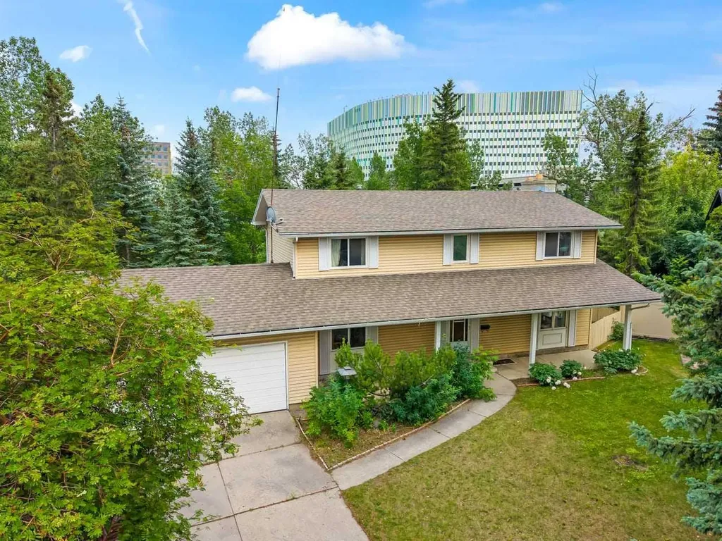 3207 Utah Place NW Calgary AB T2N 4A8