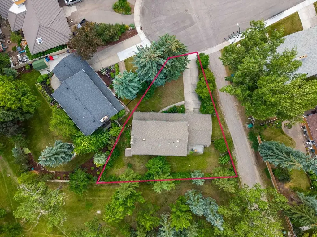 3207 Utah Place NW Calgary AB T2N 4A8