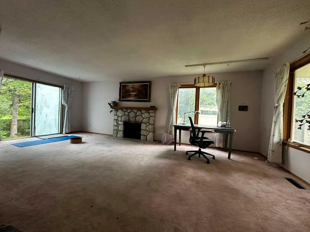 3207 Utah Place NW Calgary AB T2N 4A8