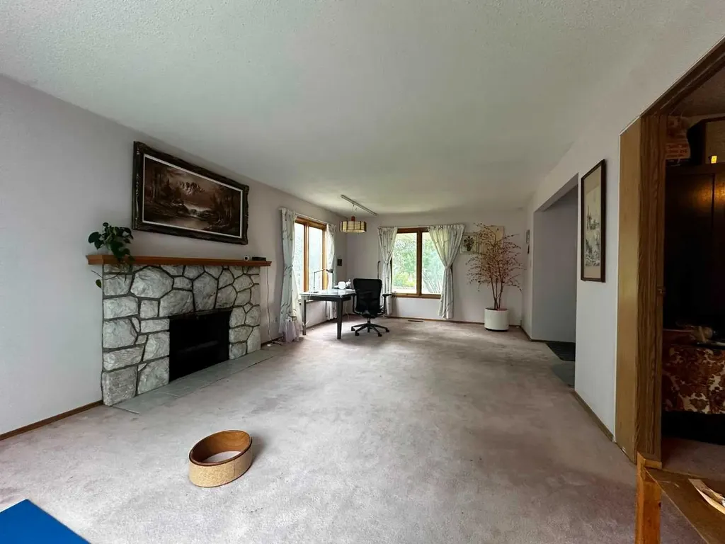 3207 Utah Place NW Calgary AB T2N 4A8