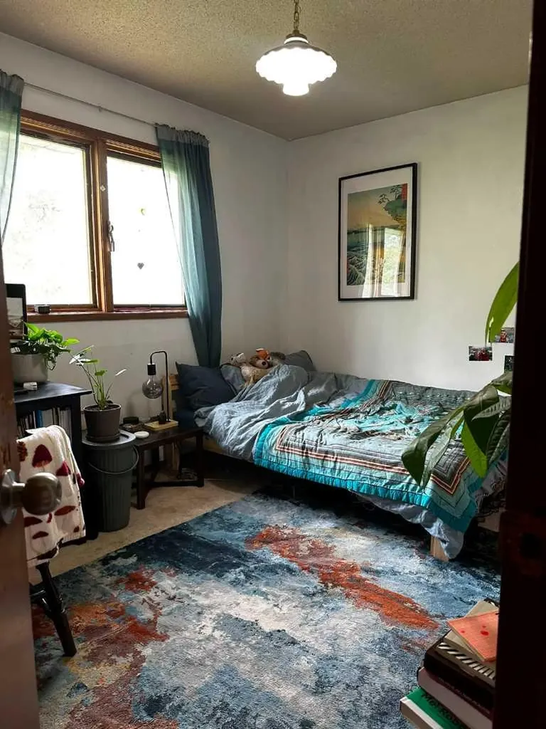3207 Utah Place NW Calgary AB T2N 4A8