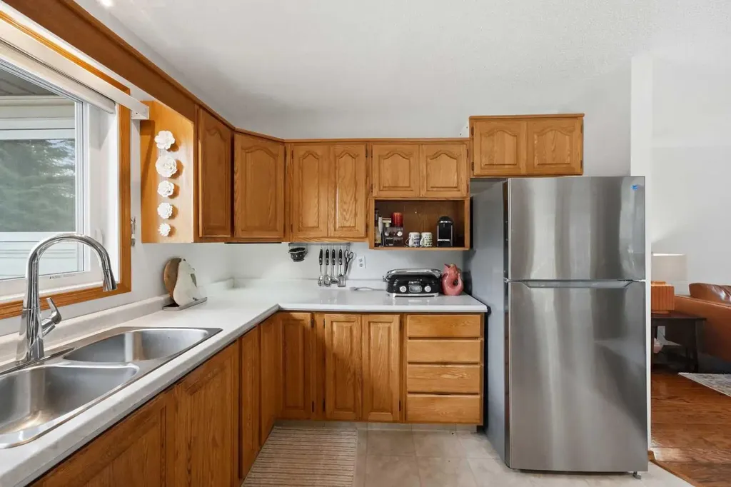 403 Sunnyside 400 Place Rural Ponoka County AB T0C 2J0