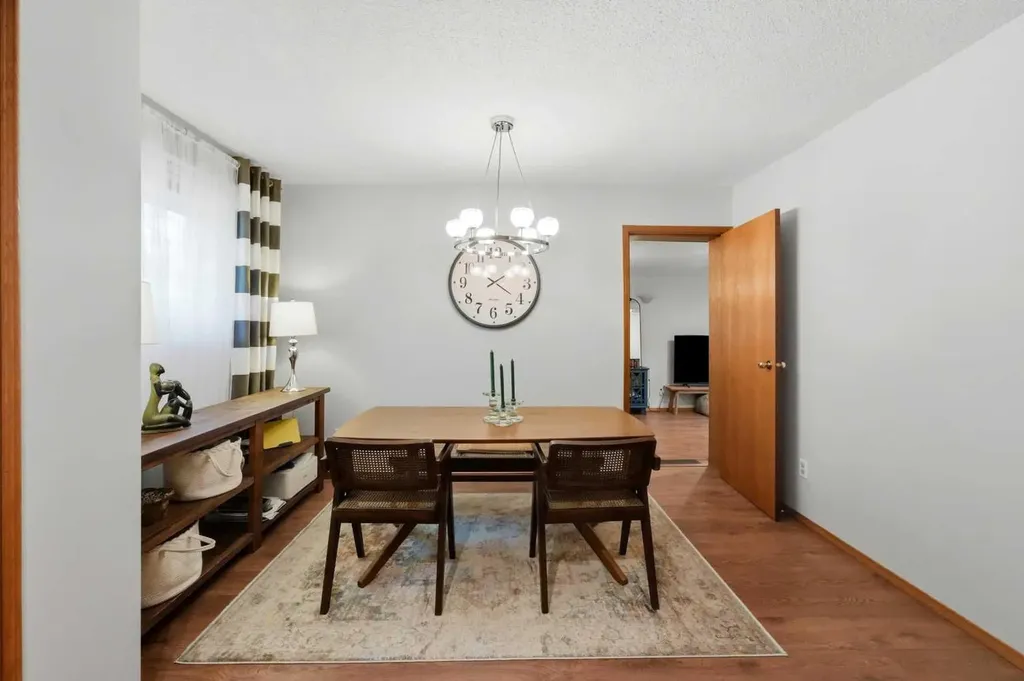 403 Sunnyside 400 Place Rural Ponoka County AB T0C 2J0