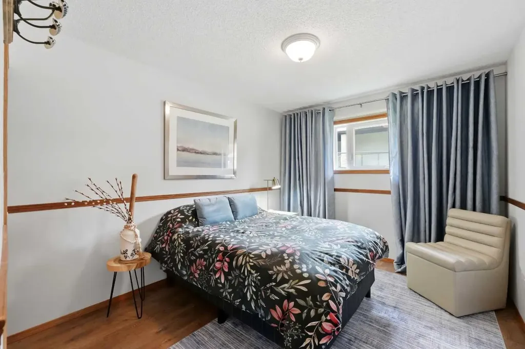 403 Sunnyside 400 Place Rural Ponoka County AB T0C 2J0