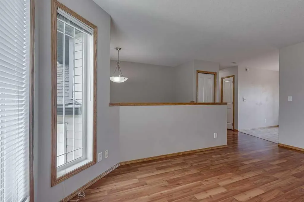 103 Landry Bend Red Deer AB T4R 3L7