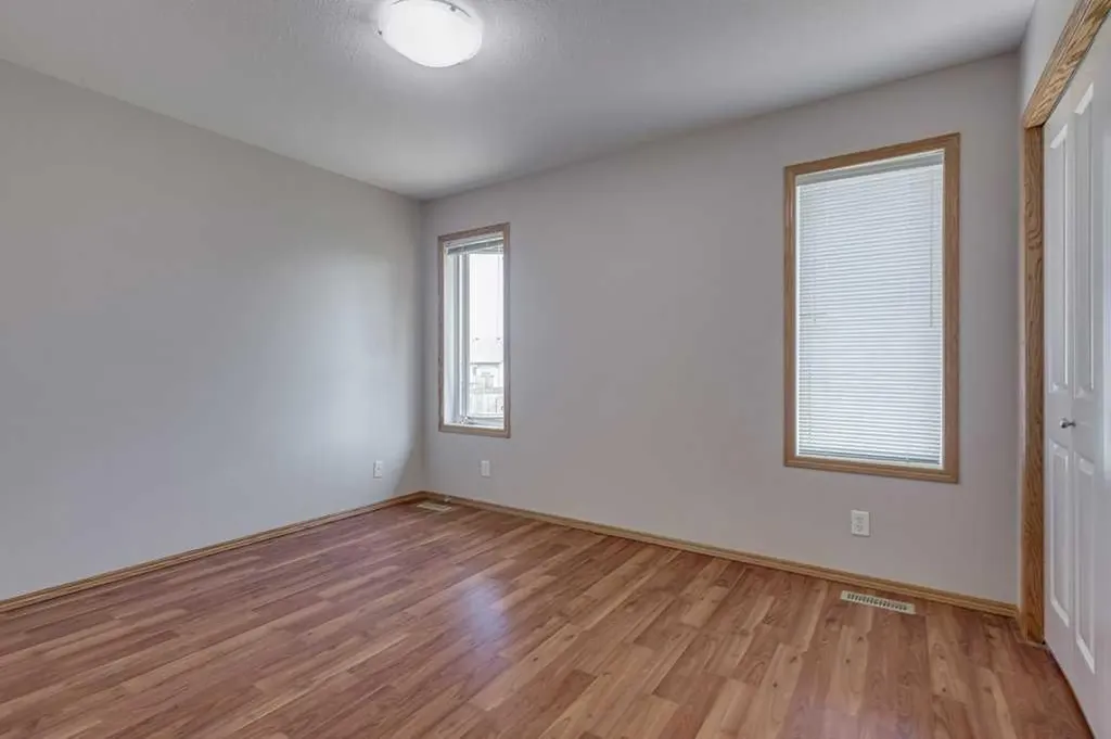 103 Landry Bend Red Deer AB T4R 3L7