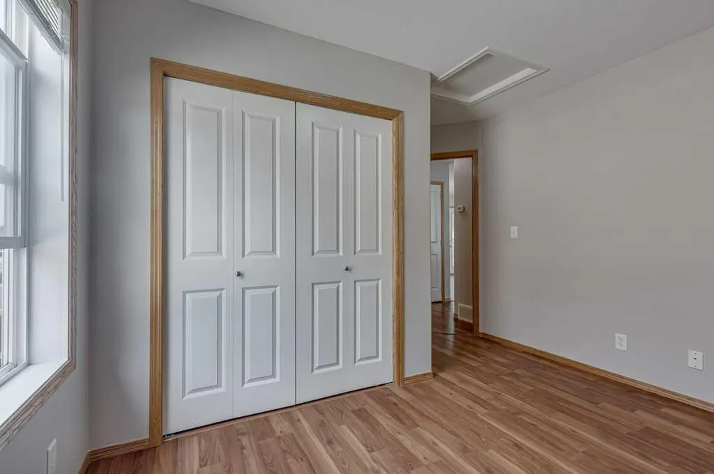 103 Landry Bend Red Deer AB T4R 3L7