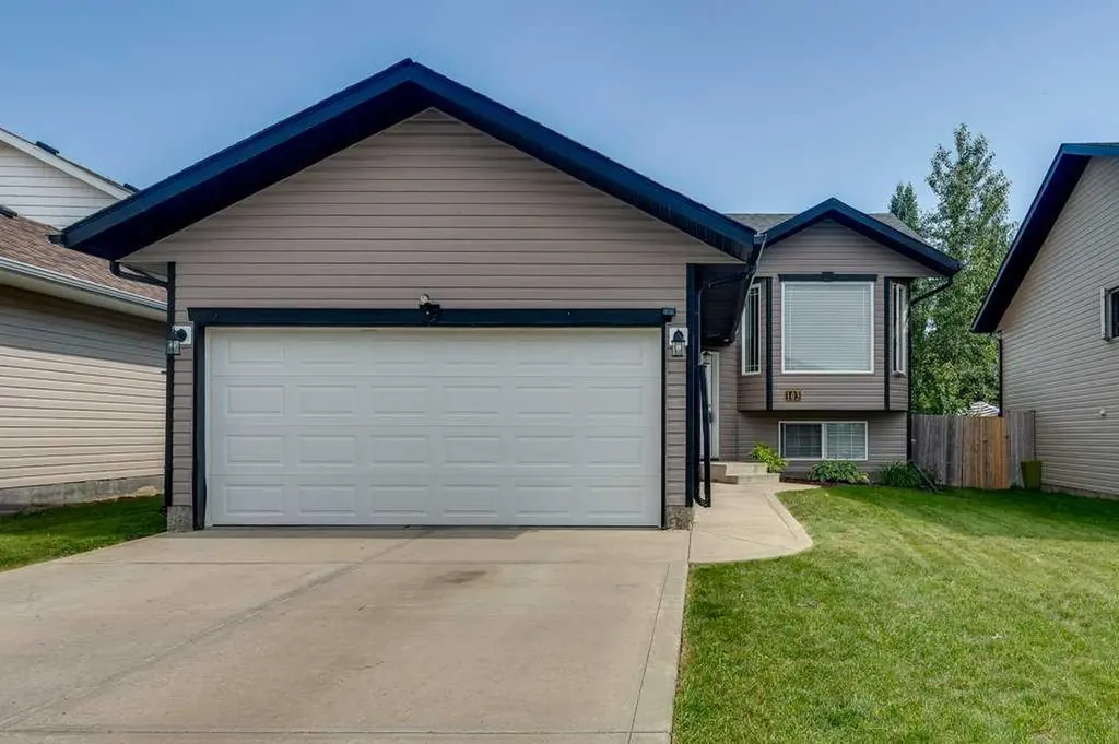 103 Landry Bend Red Deer AB T4R 3L7