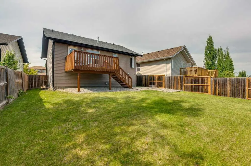 103 Landry Bend Red Deer AB T4R 3L7