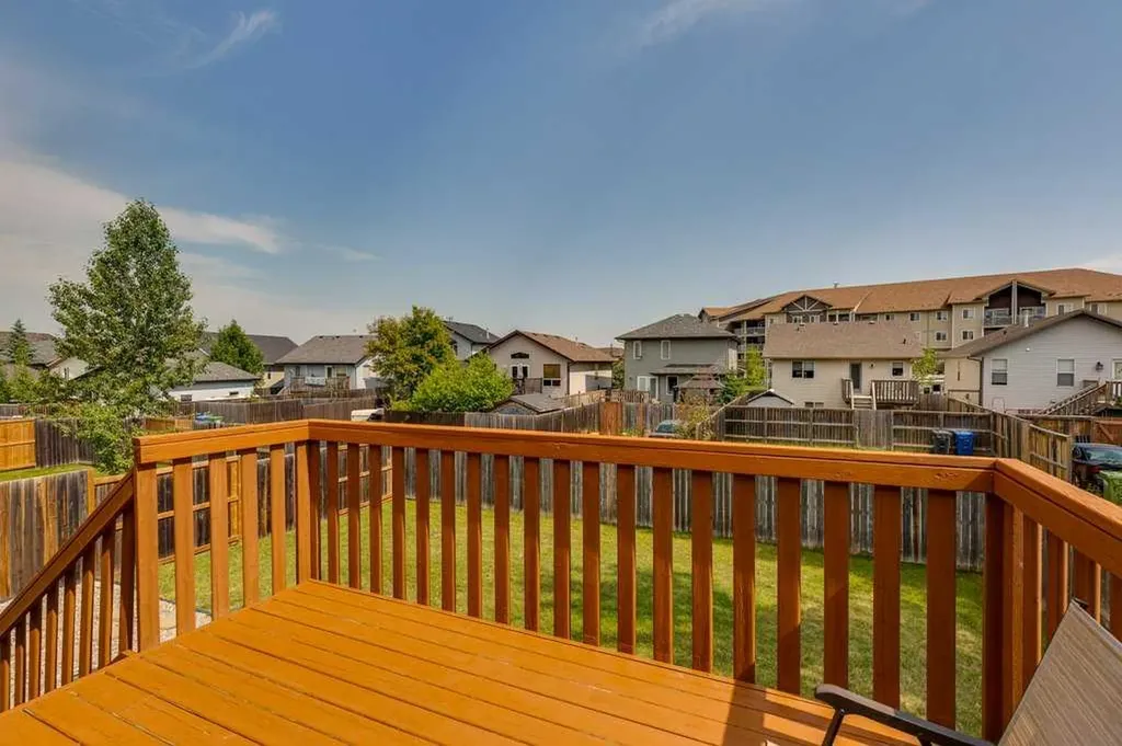 103 Landry Bend Red Deer AB T4R 3L7