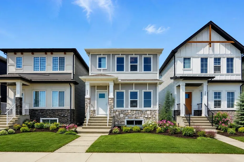 284 Huxbury View NE Calgary AB T2A 8C4