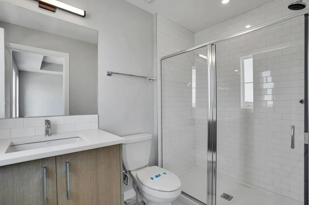 284 Huxbury View NE Calgary AB T2A 8C4