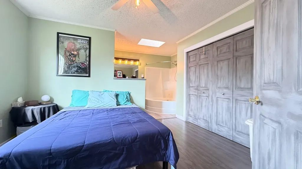 108 1 Street W Lashburn SK S0M 1H0