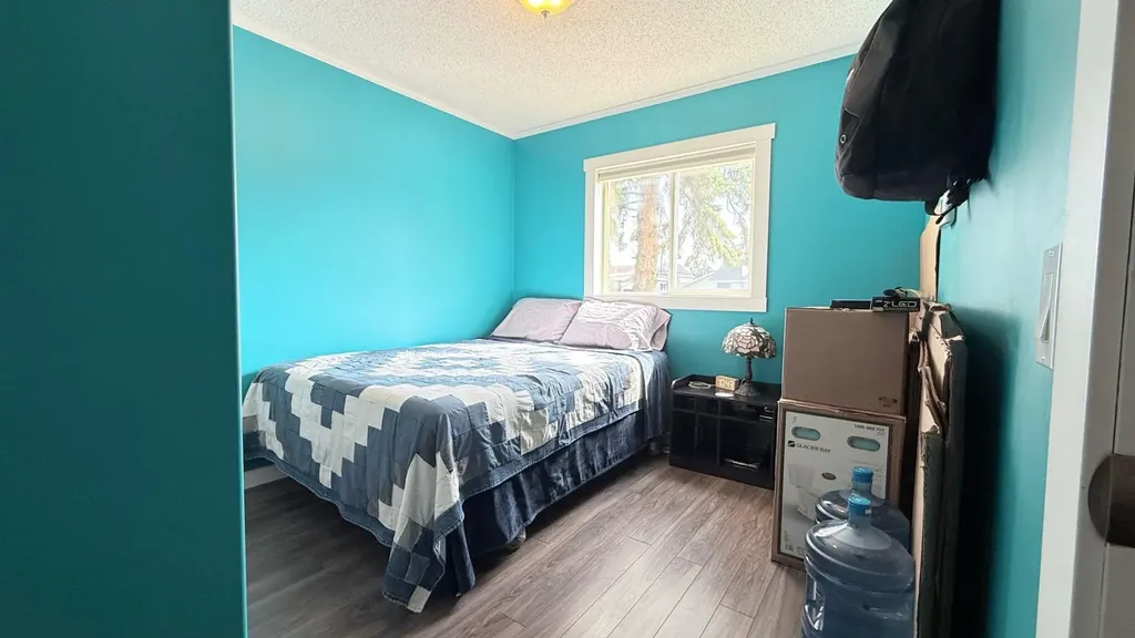 108 1 Street W Lashburn SK S0M 1H0