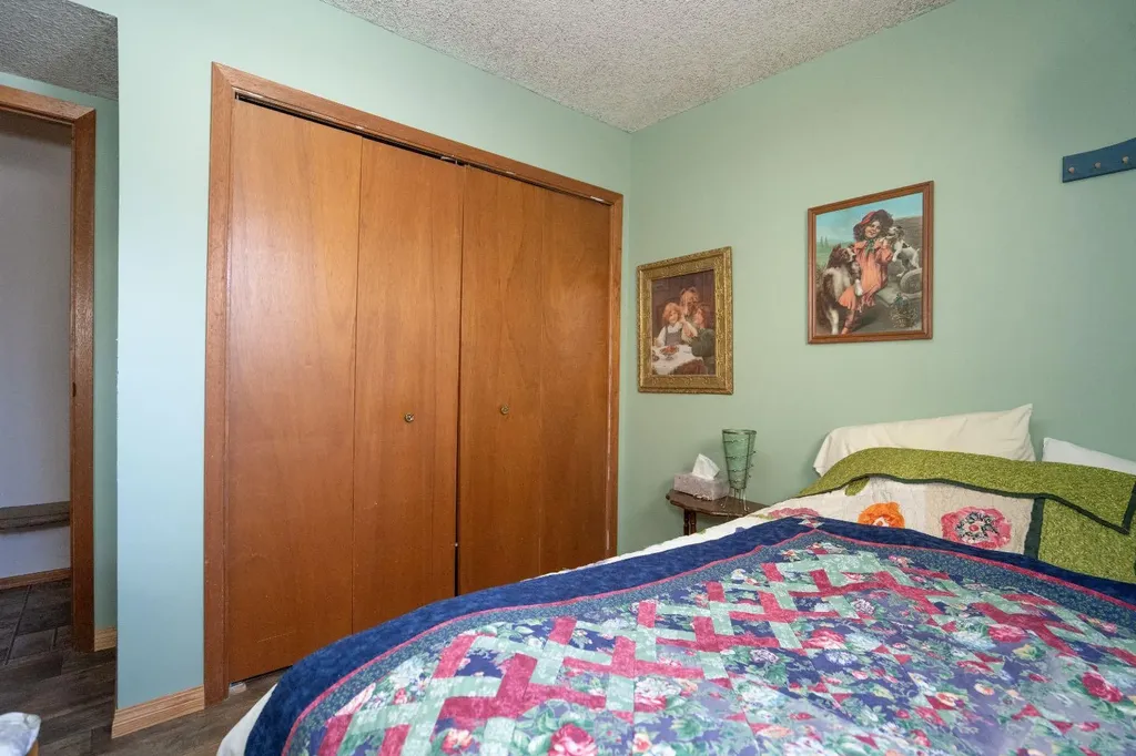 4908 47 Street Clive AB T0C 0Y0