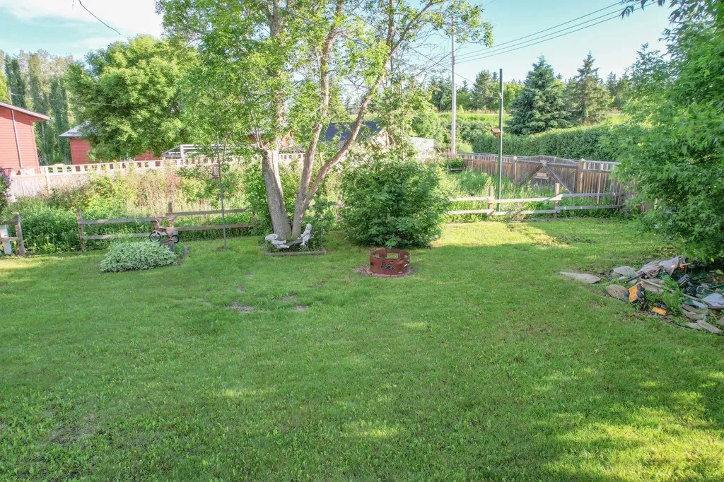 4908 47 Street Clive AB T0C 0Y0