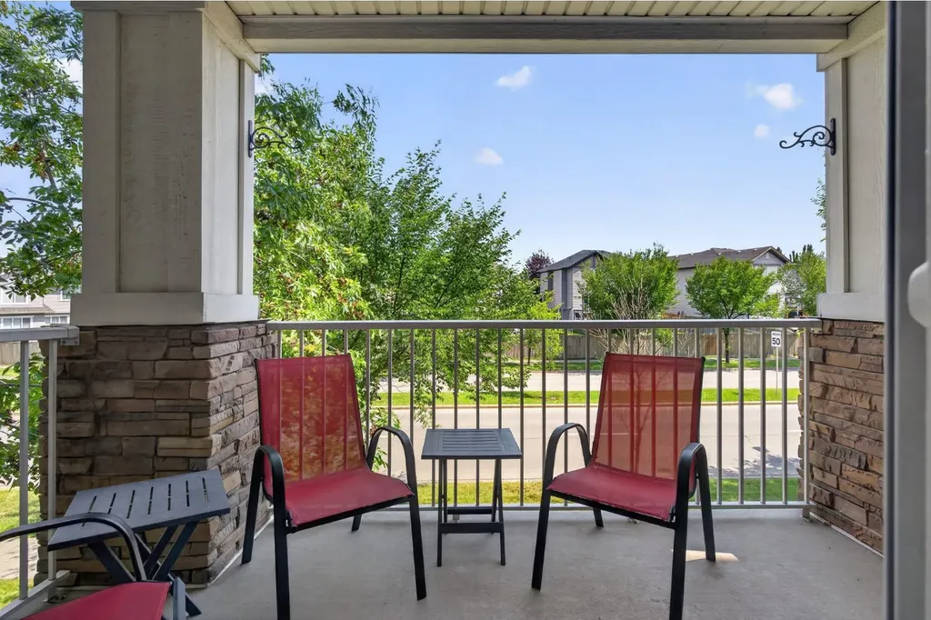 406 Cranberry Park SE Calgary AB T3M1Y9