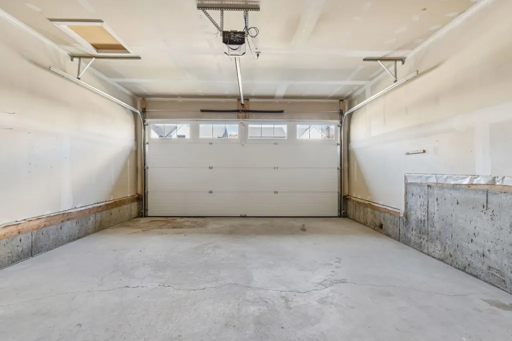 2046 Fowler Road SW Airdrie AB T4B4T6