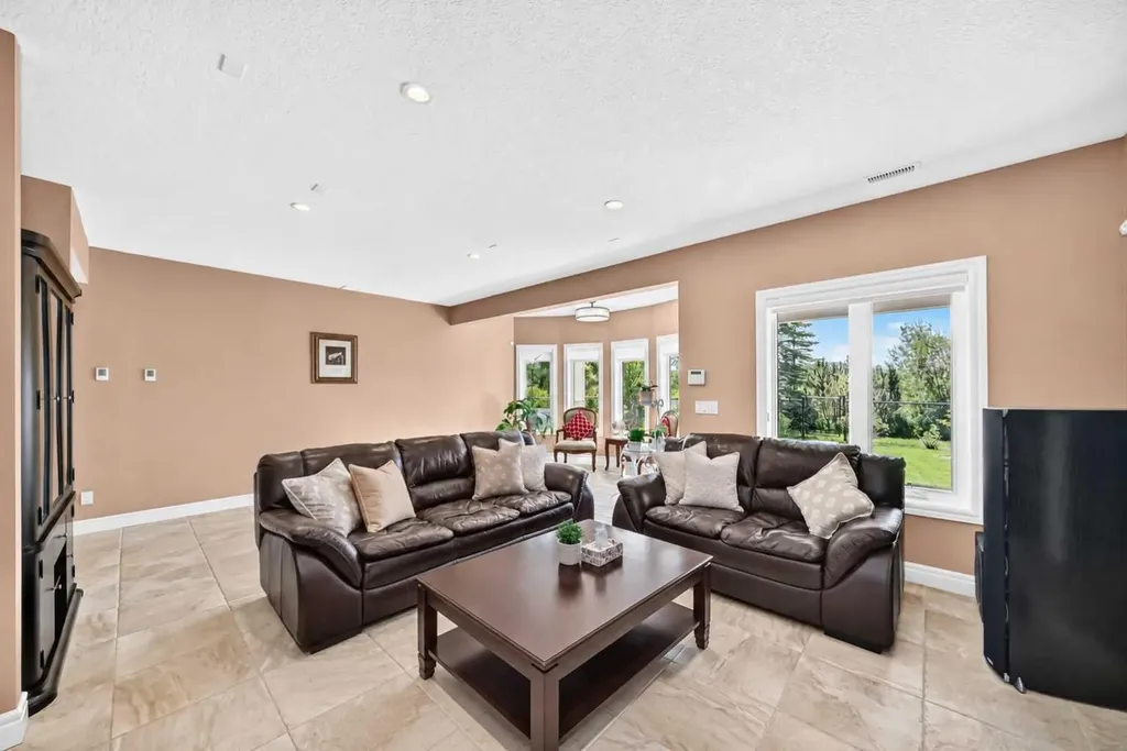 116 Panatella Rise NW Calgary AB T3K0W8