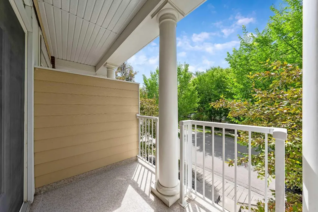 3650 Marda Link SW Calgary AB T2T 6G9