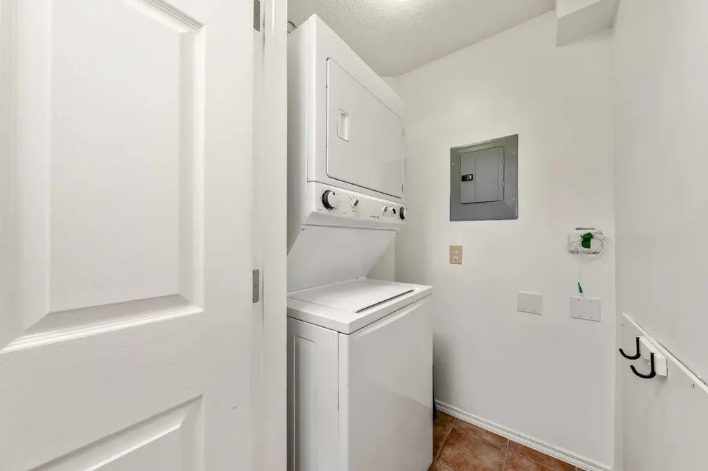 3650 Marda Link SW Calgary AB T2T 6G9
