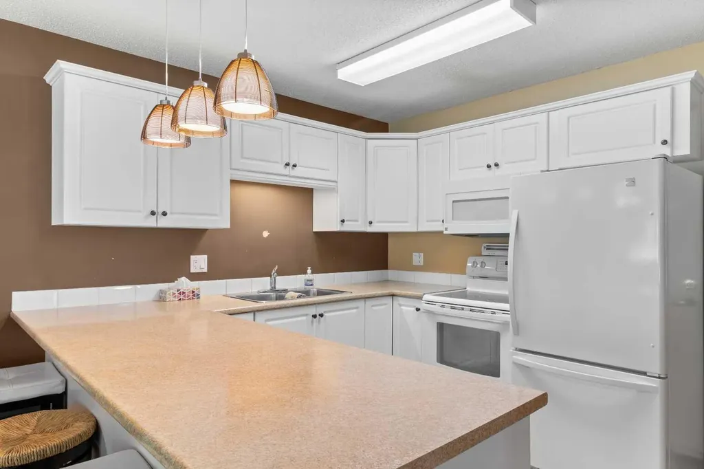 2821 Botterill Crescent Red Deer AB T4R 2E5