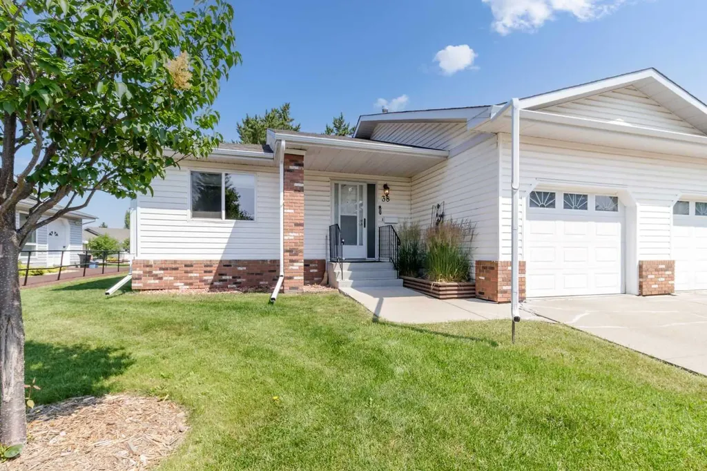 2821 Botterill Crescent Red Deer AB T4R 2E5