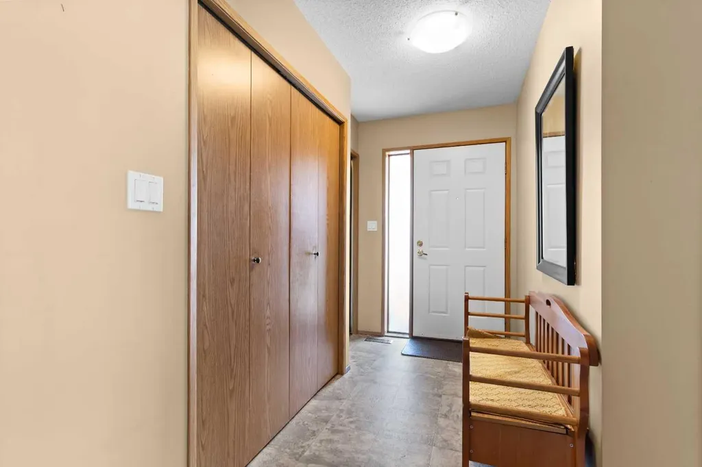 2821 Botterill Crescent Red Deer AB T4R 2E5