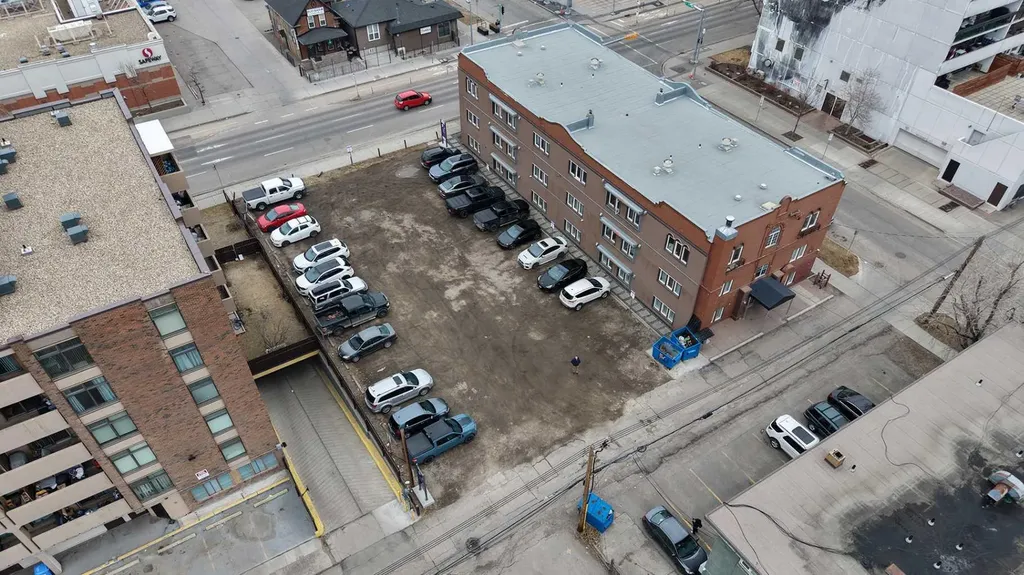 805 12 Avenue SW Calgary AB T2R 0J1