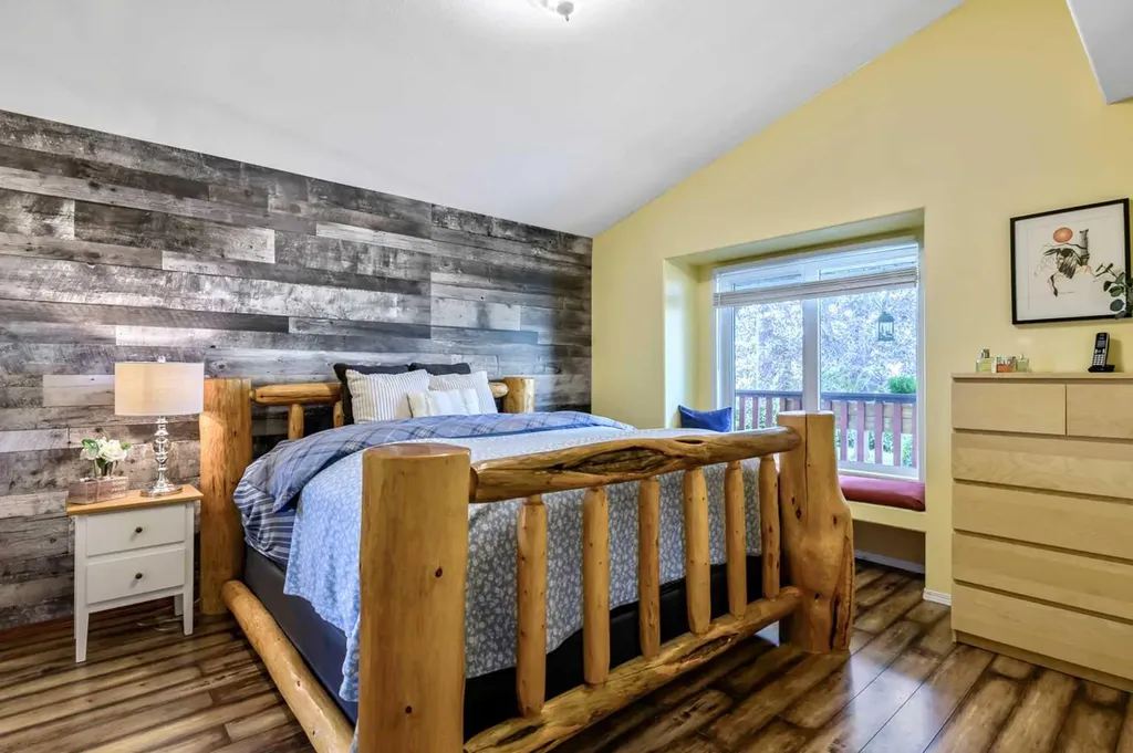 62 Westland Street Okotoks AB T1S 2C2