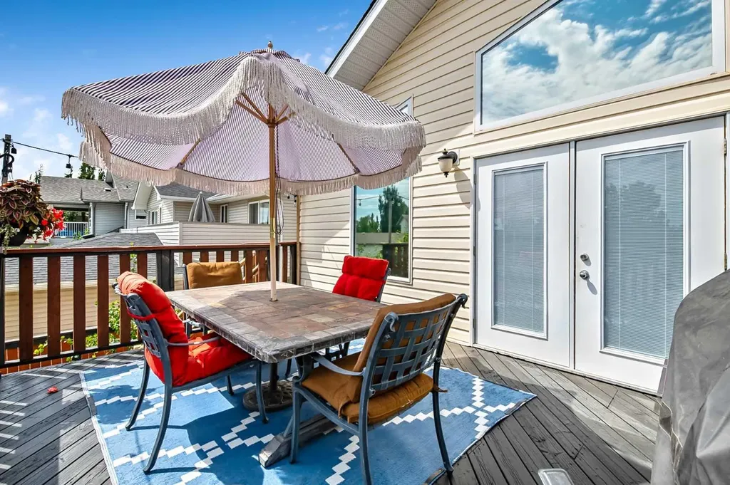 62 Westland Street Okotoks AB T1S 2C2