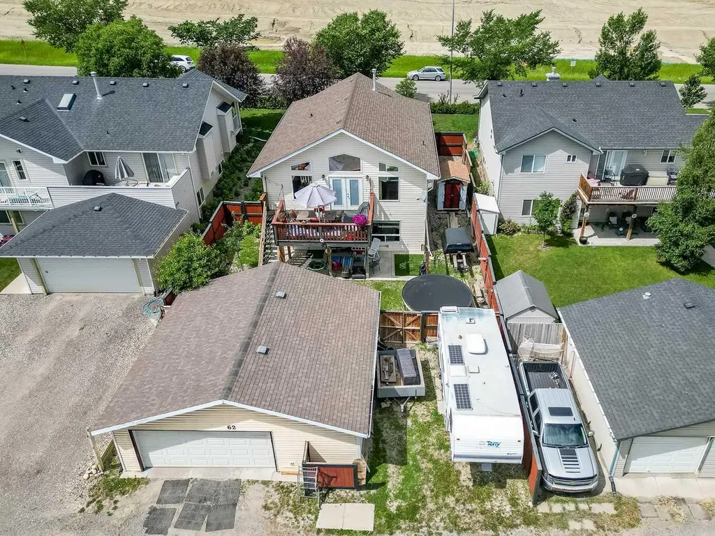 62 Westland Street Okotoks AB T1S 2C2