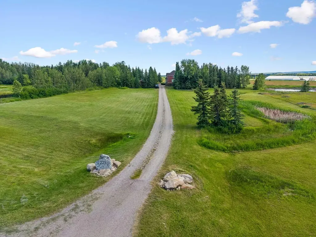 225 Huggard Road Rural Rocky View County AB T3Z 2C2