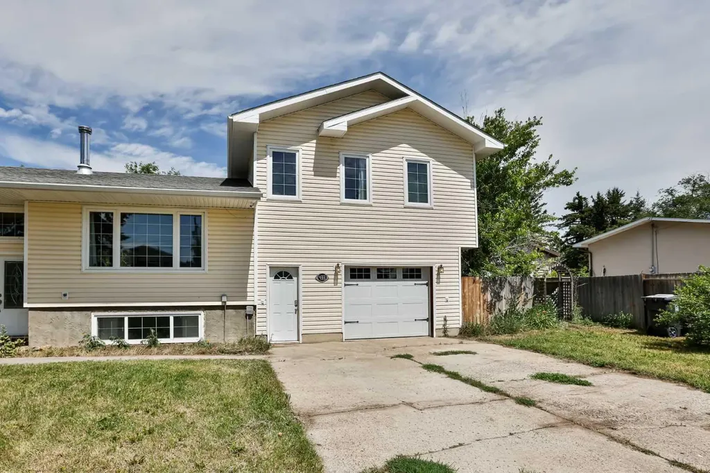 433 5 Avenue Stirling AB T0K 2E0
