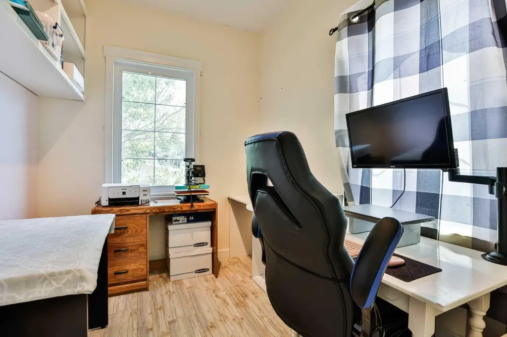 433 5 Avenue Stirling AB T0K 2E0