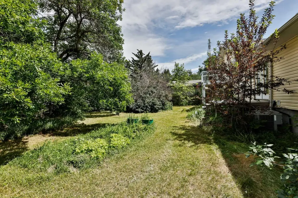 433 5 Avenue Stirling AB T0K 2E0