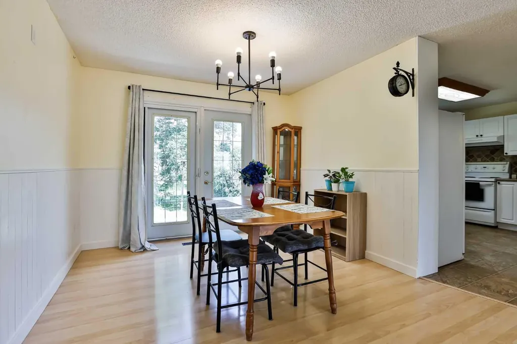 433 5 Avenue Stirling AB T0K 2E0