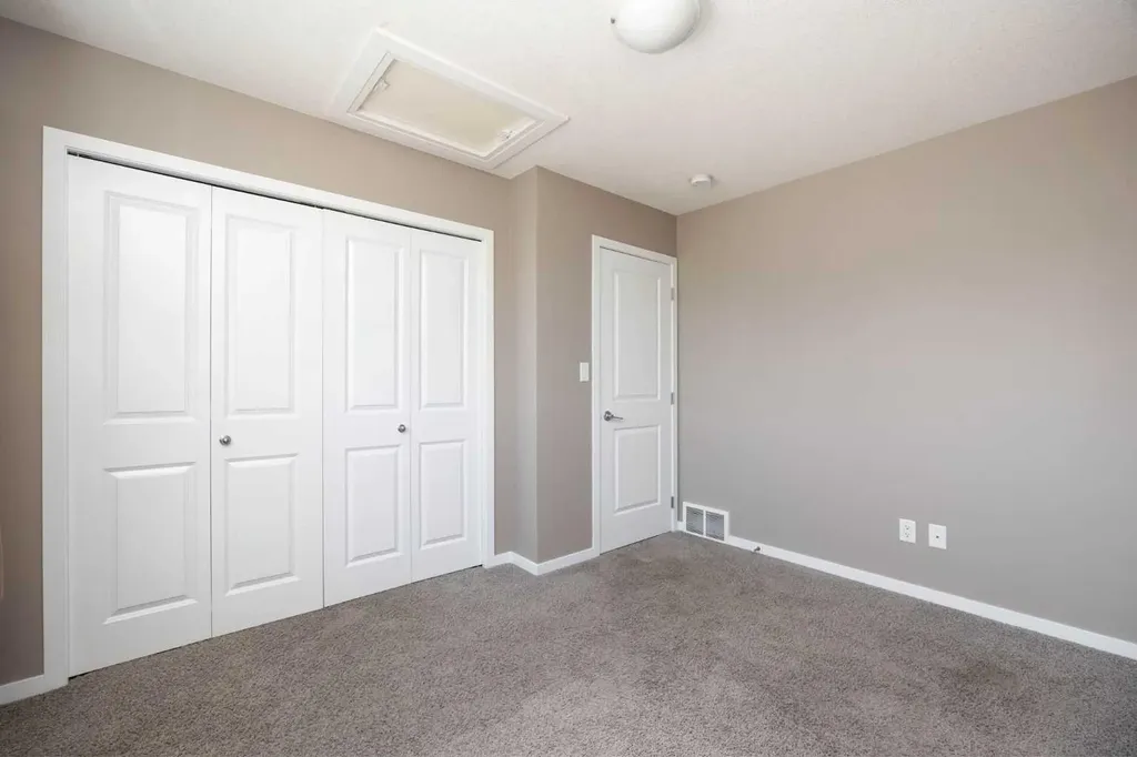 711 Beacon Hill Drive Fort Mcmurray AB T9H 3R5