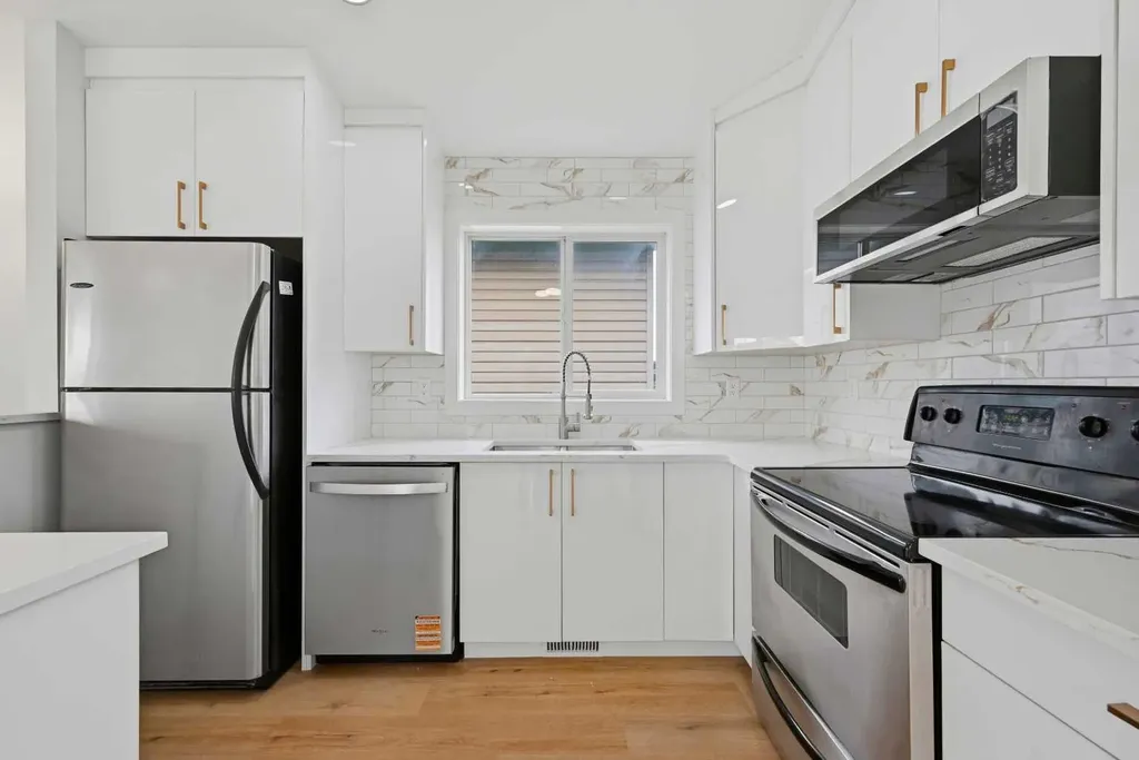 176 Taracove Estate Drive NE Calgary AB T3J 4R2