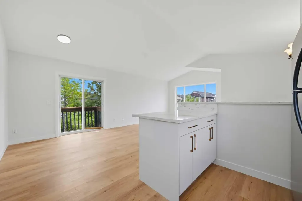 176 Taracove Estate Drive NE Calgary AB T3J 4R2