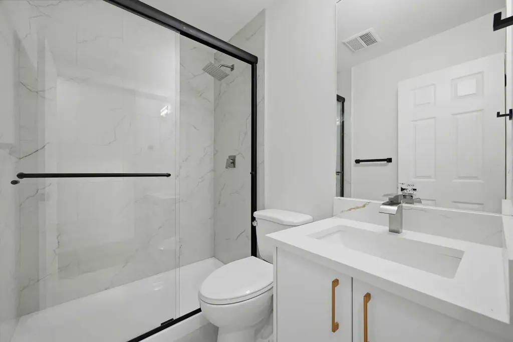 176 Taracove Estate Drive NE Calgary AB T3J 4R2