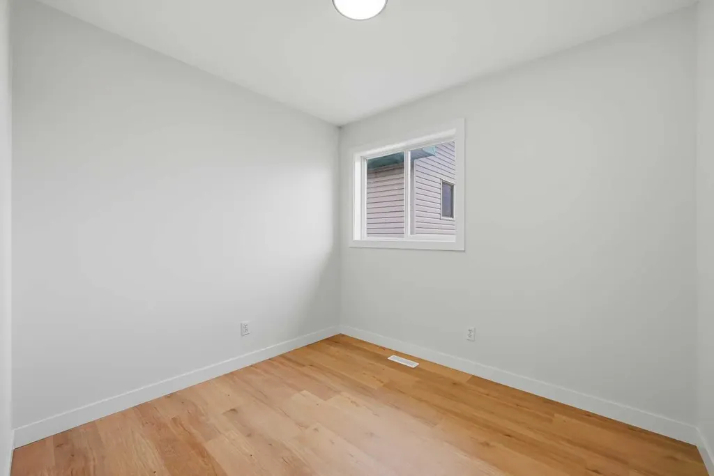 176 Taracove Estate Drive NE Calgary AB T3J 4R2