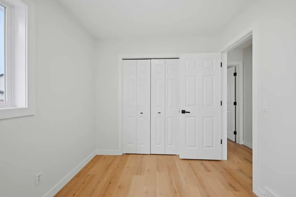 176 Taracove Estate Drive NE Calgary AB T3J 4R2