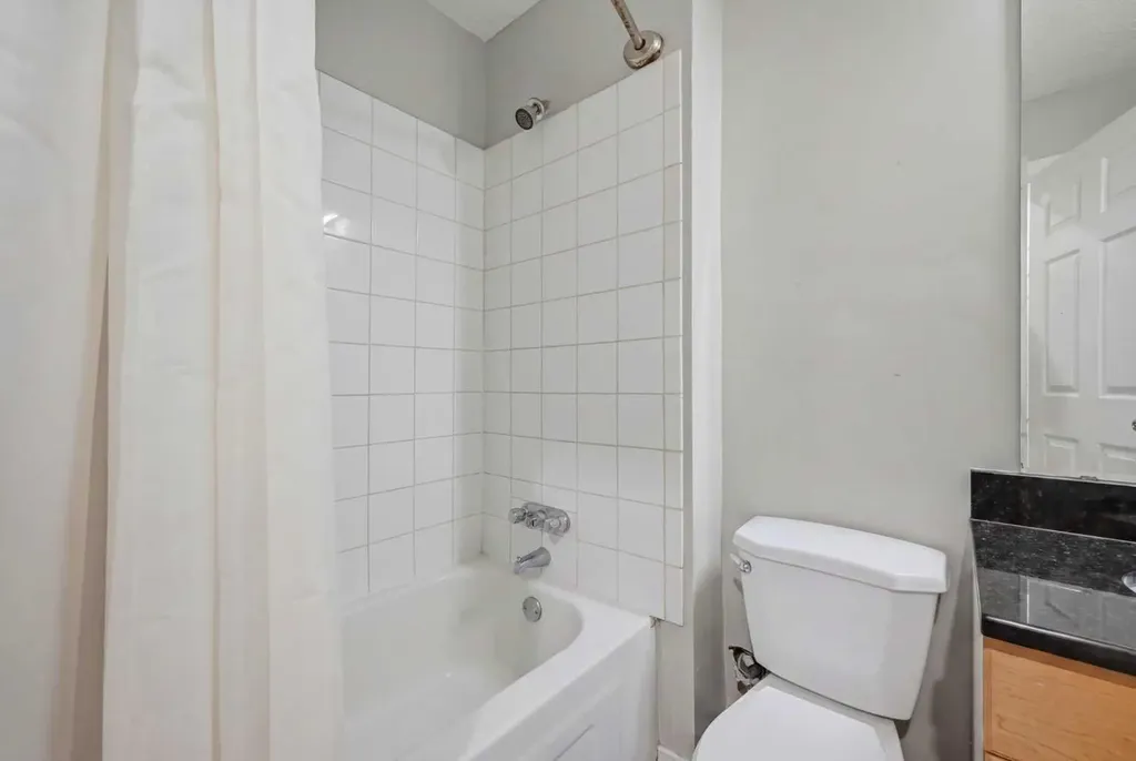 176 Taracove Estate Drive NE Calgary AB T3J 4R2