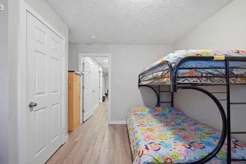 176 Taracove Estate Drive NE Calgary AB T3J 4R2